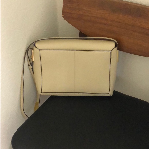 J Crew large cross body - Picture 2 of 7